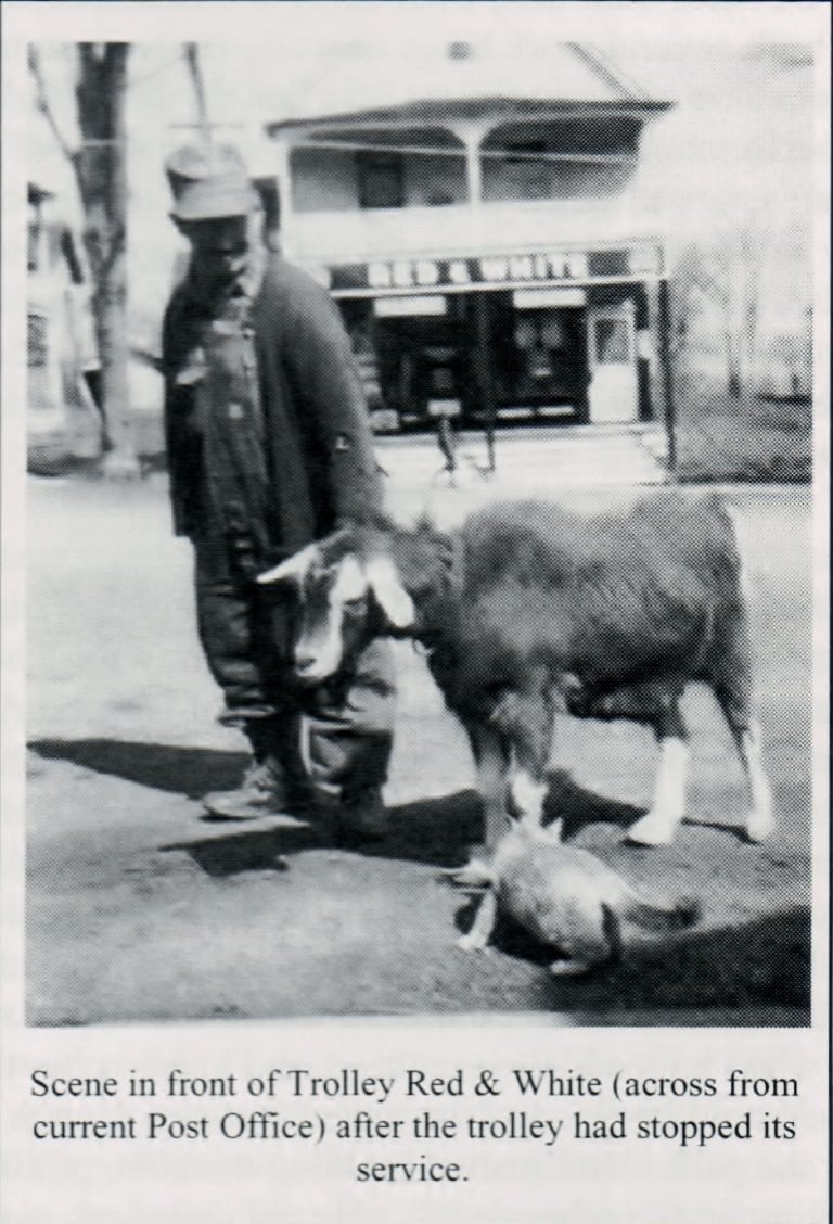 Red and White Grocery- 1930s