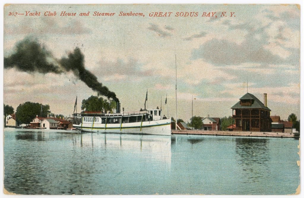 Hand-colored postcard of the steamer Sunbeam trailing black smoke past the Yacht Club house